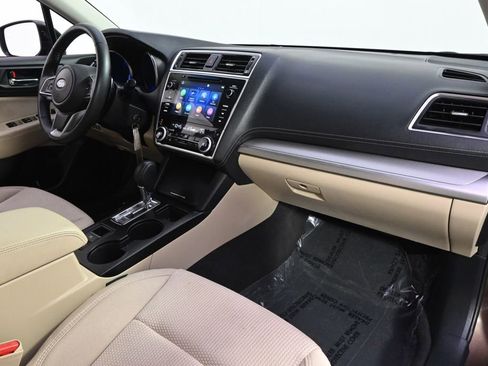 Used 2019 Subaru Outback 2.5i Premium AWD/4WD image 15
