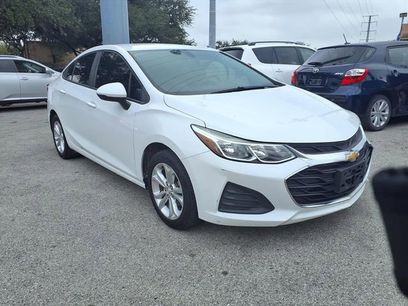 Used 2019 Chevrolet Cruze LS w/ LS Convenience Package