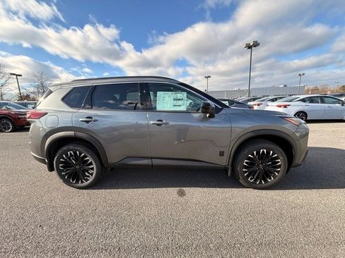 New 2026 Nissan Rogue SV image 4