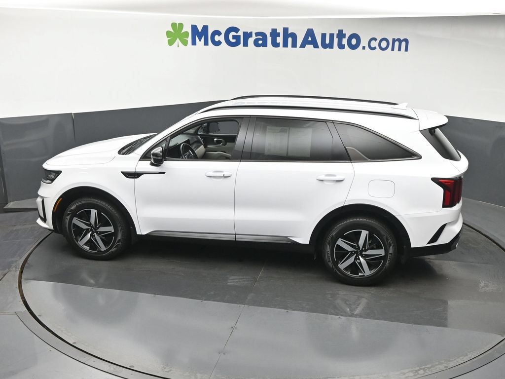 Used 2022 Kia Sorento S FWD image 23