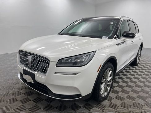 Used 2022 Lincoln Corsair AWD w/ Premium Package image 2