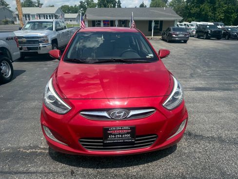 Used 2014 Hyundai Accent SE FWD image 3