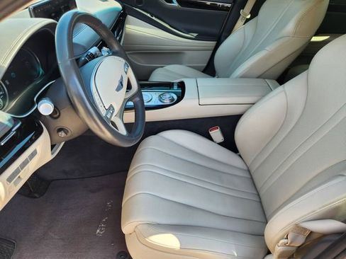 Used 2022 Genesis G80 2.5T RWD image 13