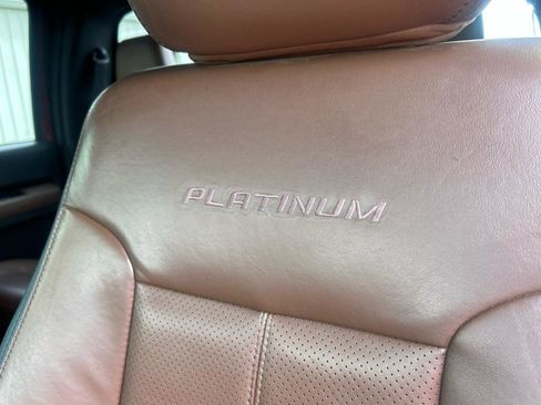 Used 2015 Ford F250 Platinum w/ FX4 Off-Road Package image 19