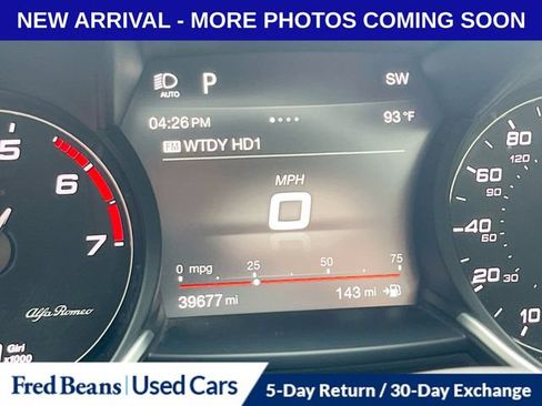 Used 2019 Alfa Romeo Giulia Ti w/ Quick Order Package 22X Lusso AWD/4WD image 10