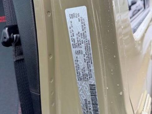 Certified 2025 Jeep Wrangler Rubicon image 28