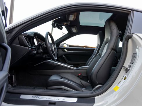 Certified 2020 Porsche 911 Carrera S image 25
