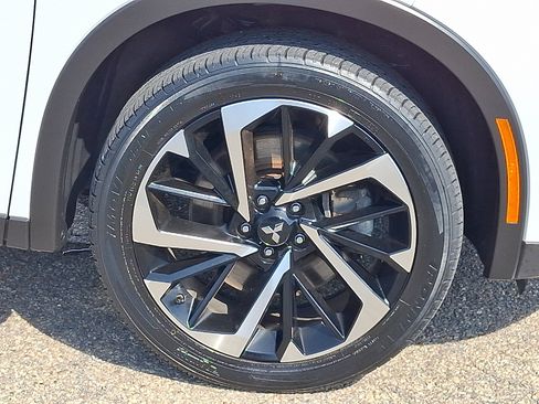 Used 2023 Mitsubishi Outlander SE AWD/4WD image 8