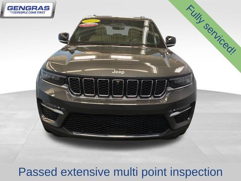 Certified 2025 Jeep Grand Cherokee Limited w/ Luxury Tech Group II AWD/4WD image 3