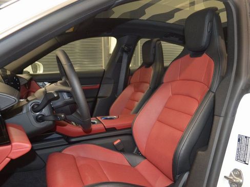 Used 2025 Porsche Taycan 4S AWD/4WD image 5