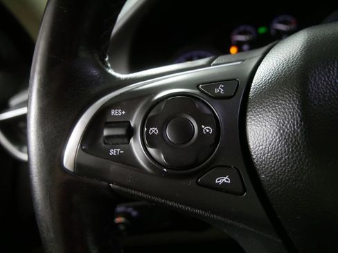 Used 2021 Buick Enclave Essence w/ Sound and Sites Package image 21