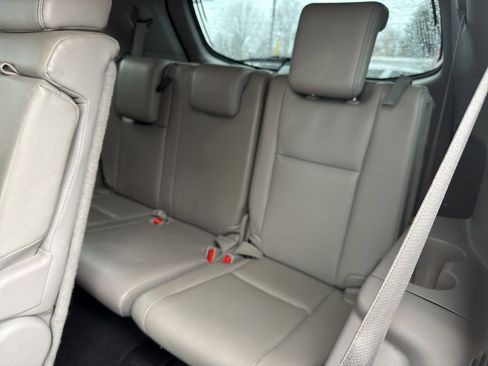 Used 2018 Toyota Highlander XLE w/ Protection Package #3 image 14