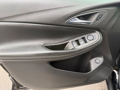 Used 2022 Buick Encore GX Select image 17