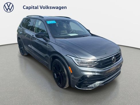 Used 2023 Volkswagen Tiguan SE R-Line FWD image 2