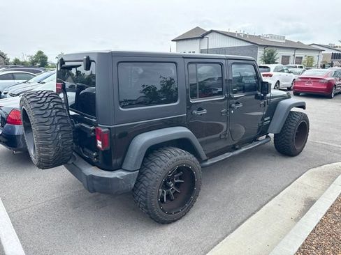 Used 2018 Jeep Wrangler Unlimited Sport S AWD/4WD image 6