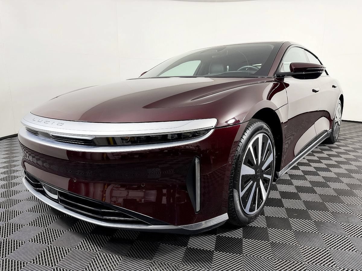 Used 2024 Lucid Air Touring AWD/4WD image 3