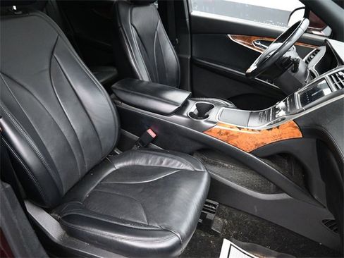 Used 2018 Lincoln MKX Reserve w/ Lincoln MKX Climate Package image 7