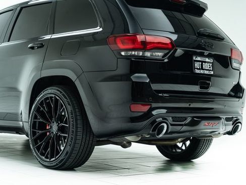 Used 2015 Jeep Grand Cherokee SRT w/ Trailer Tow Group IV AWD/4WD image 20