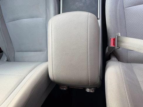Used 2011 Hyundai Veracruz GLS AWD/4WD image 30