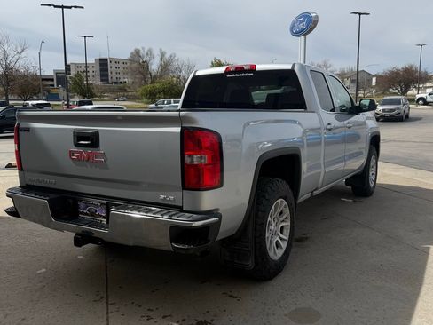 Used 2018 GMC Sierra 1500 SLE w/ Suspension Package, Off-Road AWD/4WD image 4