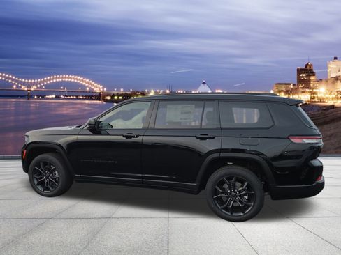 New 2025 Jeep Grand Cherokee L Limited w/ Trailer Tow Package image 3