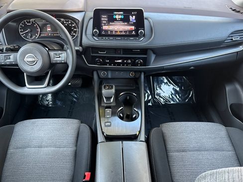 Certified 2023 Nissan Rogue SV image 15