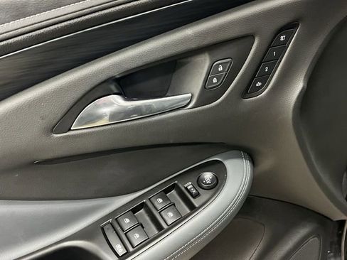 Certified 2019 Buick Envision Premium w/ Driver Confidence Package AWD/4WD image 24
