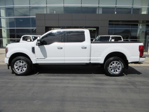 Used 2022 Ford F350 Limited AWD/4WD image 4