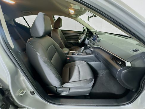 Used 2019 Nissan Altima 2.5 S FWD image 30