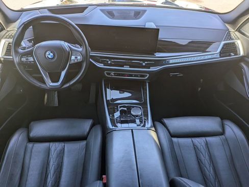 Used 2025 BMW X5 xDrive50e image 15