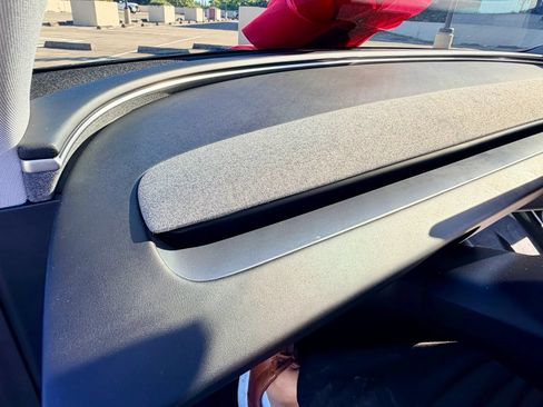 Used 2024 Tesla Model 3 Standard Range RWD image 42