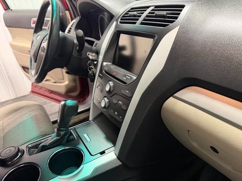 Used 2014 Ford Explorer XLT w/ Equipment Group 201A image 15