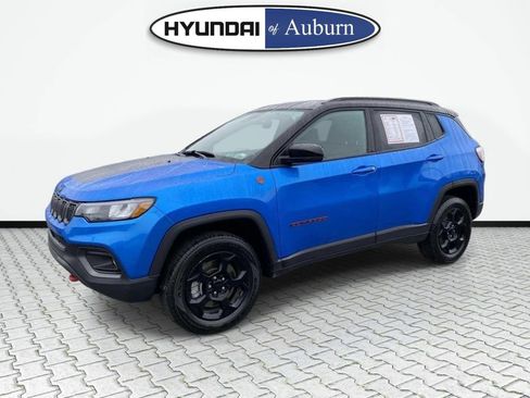 Used 2024 Jeep Compass Trailhawk AWD/4WD image 9