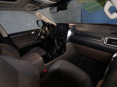 Used 2023 Lexus GX 460 Premium AWD/4WD image 25