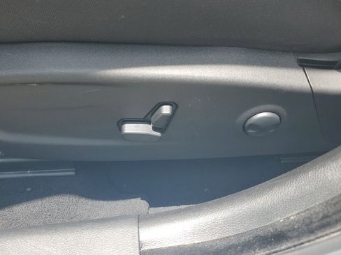 Used 2023 Dodge Charger SXT image 12