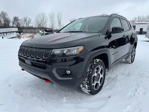 Used 2022 Jeep Compass Trailhawk w/ Trailhawk Convenience Group image 1