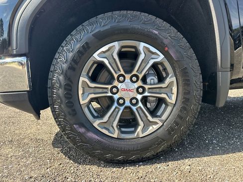 New 2026 GMC Sierra 1500 SLE AWD/4WD image 12