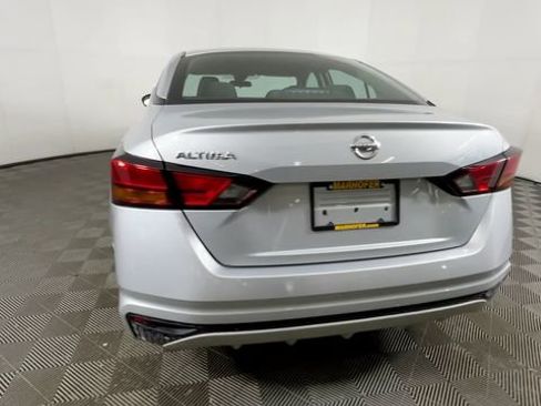 Used 2021 Nissan Altima 2.5 S FWD image 6