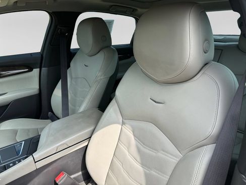 Used 2017 Cadillac CT6 Luxury AWD/4WD image 23
