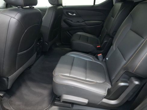 Used 2021 Chevrolet Traverse RS image 22