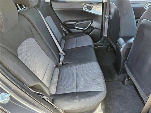 Used 2023 Kia Soul LX w/ LX Technology Package image 17