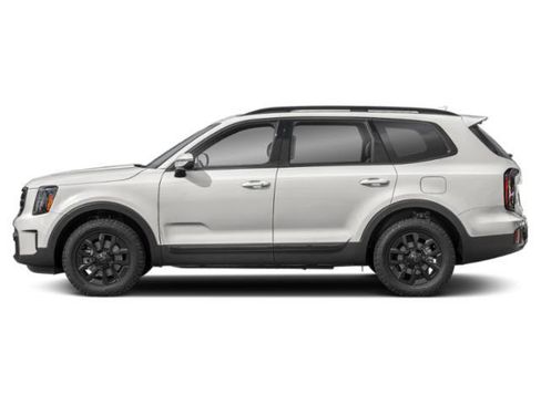Used 2025 Kia Telluride AWD image 3