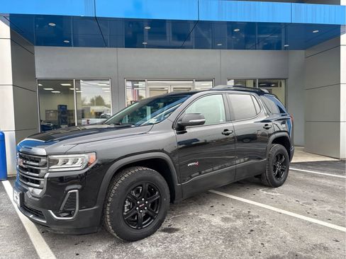 Used 2023 GMC Acadia AT4 w/ Technology Package image 4
