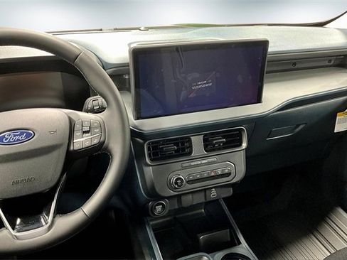 New 2025 Ford Maverick XLT w/ XLT Luxury Package image 7