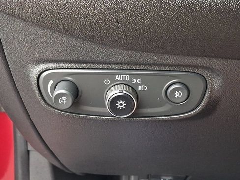 Used 2020 Chevrolet Equinox LT FWD image 26