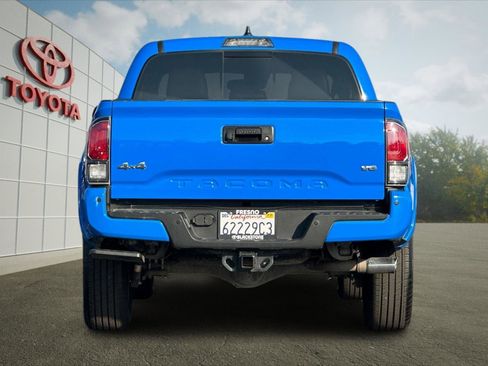 Certified 2021 Toyota Tacoma Limited image 4