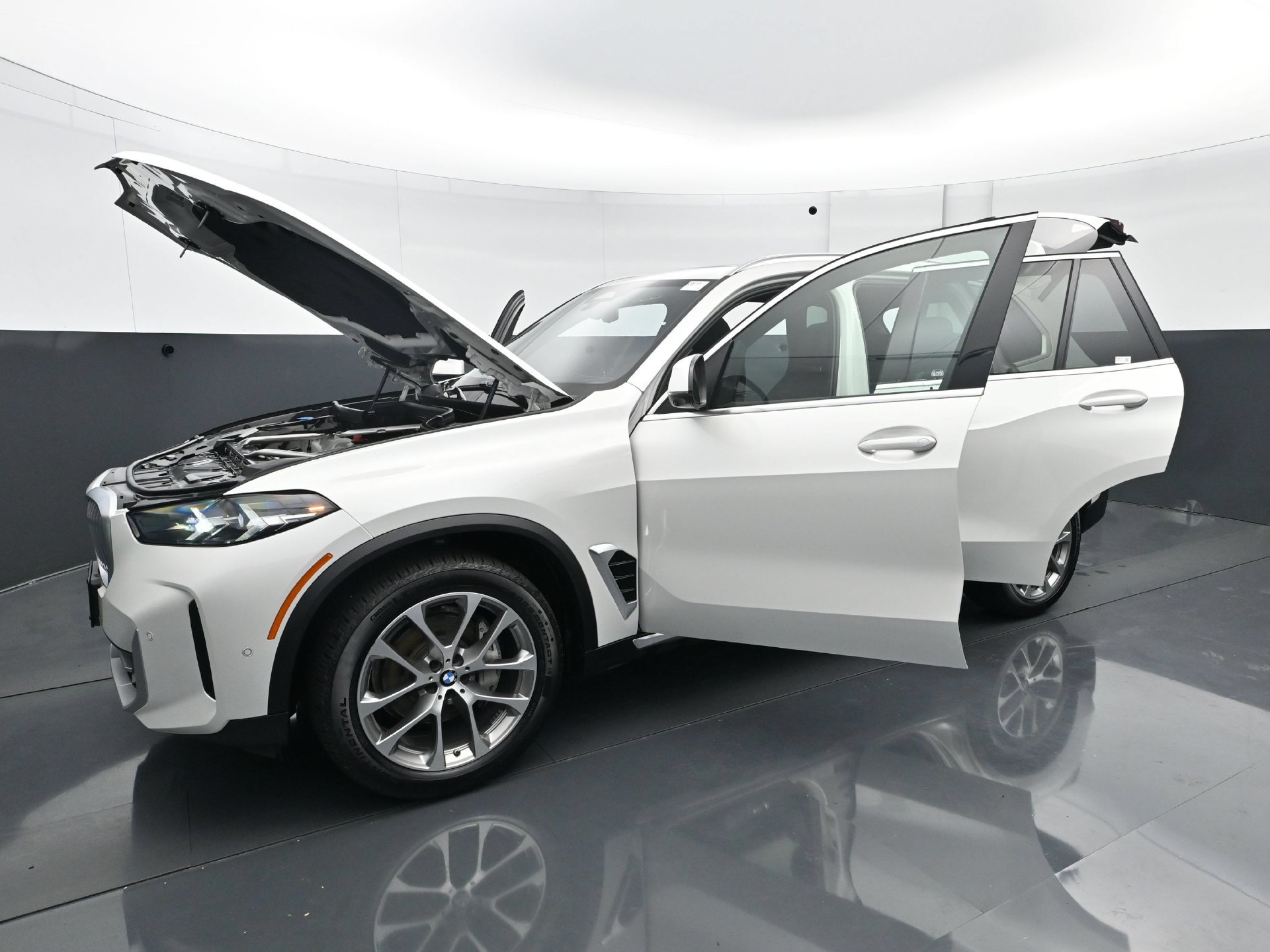 Used 2024 BMW X5 xDrive40i AWD/4WD image 31