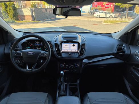 Used 2018 Ford Escape SE w/ SE Sport Appearance Package AWD/4WD image 19