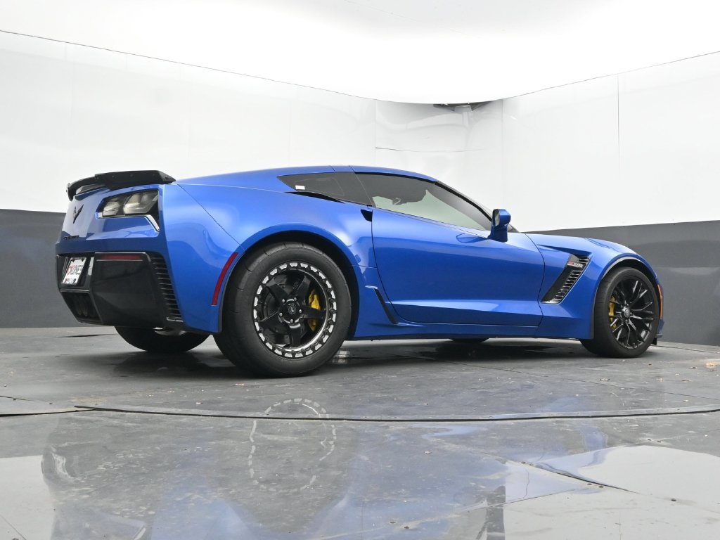 Used 2016 Chevrolet Corvette Z06 w/ 2LZ Preferred Equipment Group RWD image 23