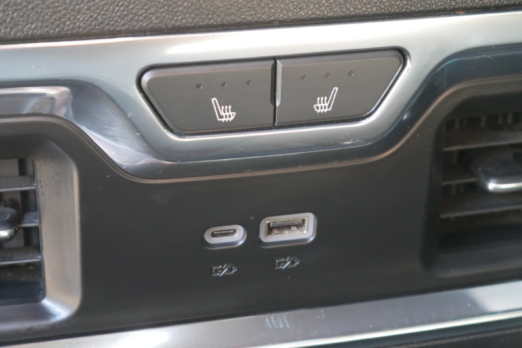 Used 2024 Chevrolet Silverado 2500 High Country AWD/4WD image 22